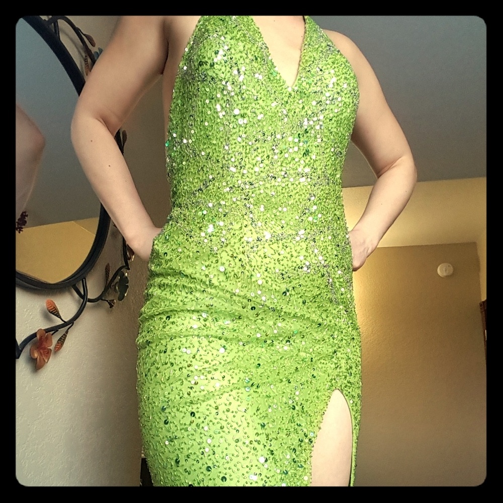 Beautiful Antonio Castelli prom dress